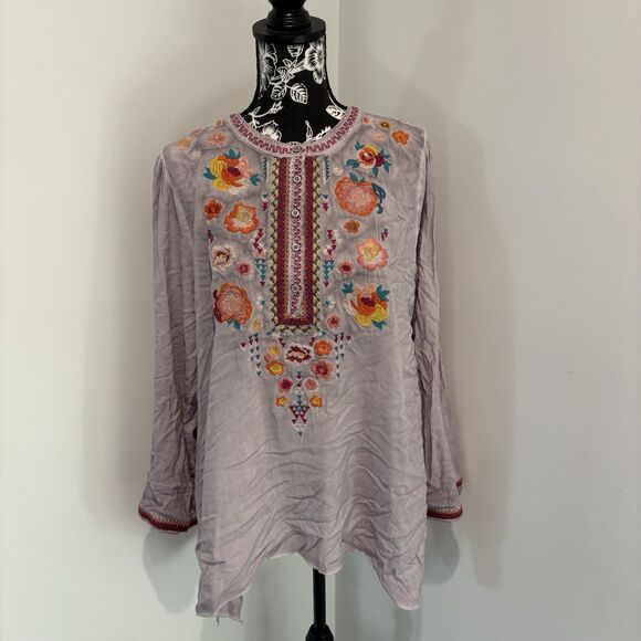 Andree By Unit Tops - ANDREE by Unit Purple Rayon Roll Tab Sleeve Embroidered Top TunicJohnny Was M